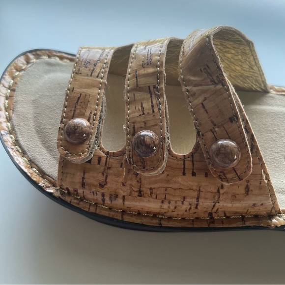 Alegria Fiona cork look sandals EUC size 37 three strap hook and loop closure - Picture 8 of 12